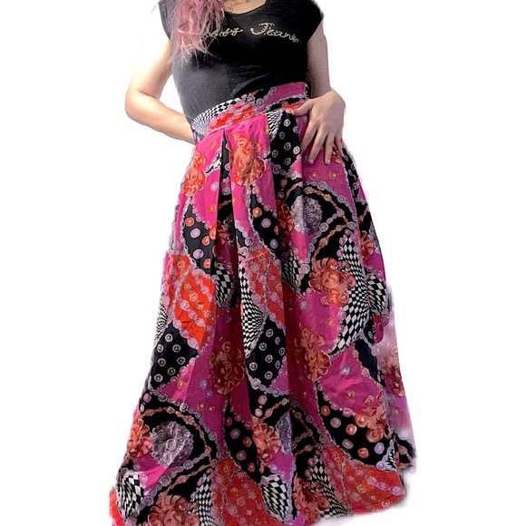 VINTAGE JEWEL CHECKERED GRAPHIC LIGHTWEIGHT UNIQUE MAXI SKIRT - Picture 4 of 9
